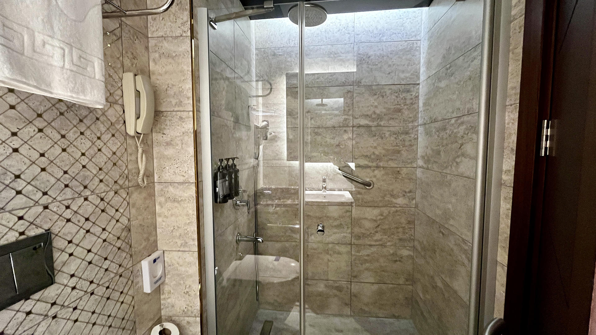 standart-oda-2-tek-kisilik-yatak-guncel-5